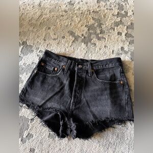 Levi’s Black Denim Frayed Hem Shorts (Size 28)